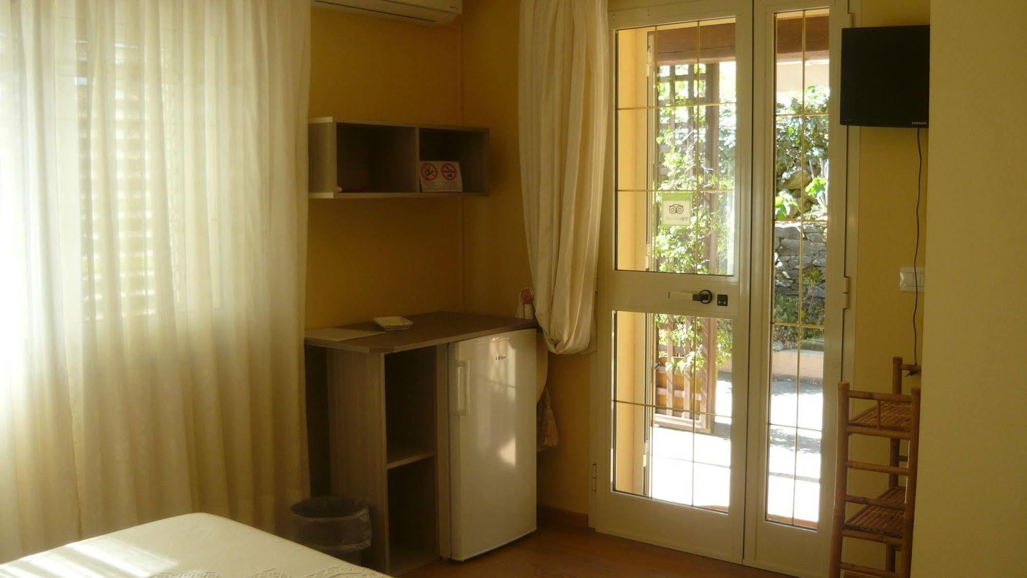 Hotel Li Muntigeddi San Teodoro  Zewnętrze zdjęcie